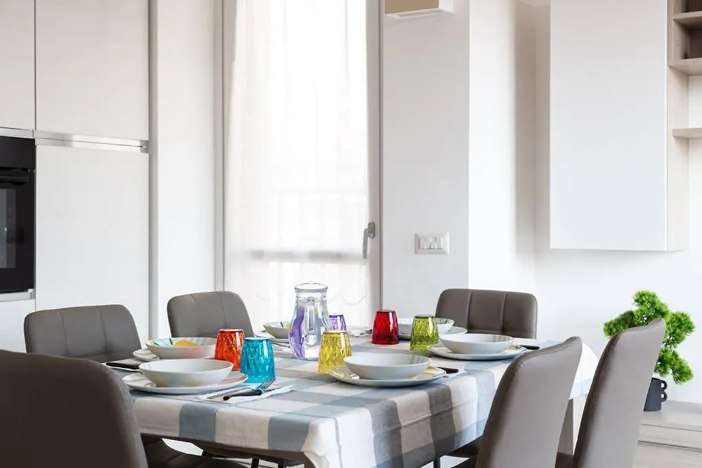 Moderno, Luminoso, Spazioso Con Vista Apartment Milan
